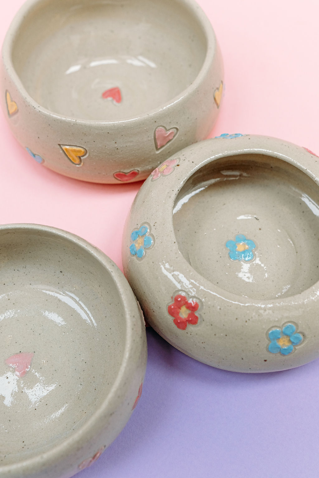 poteries décorées à l'engobe