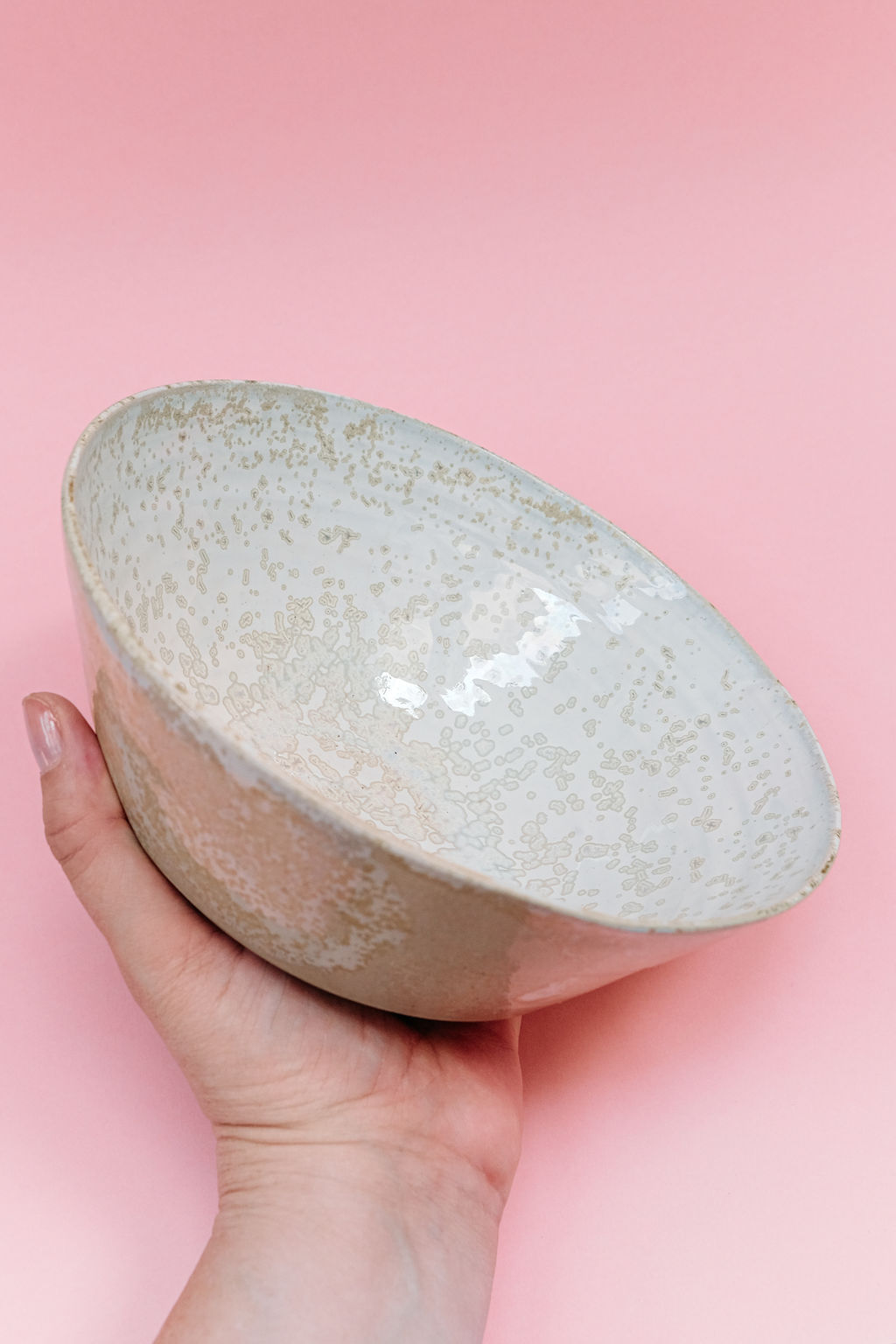 bol tourné et émaillé en blanc neige