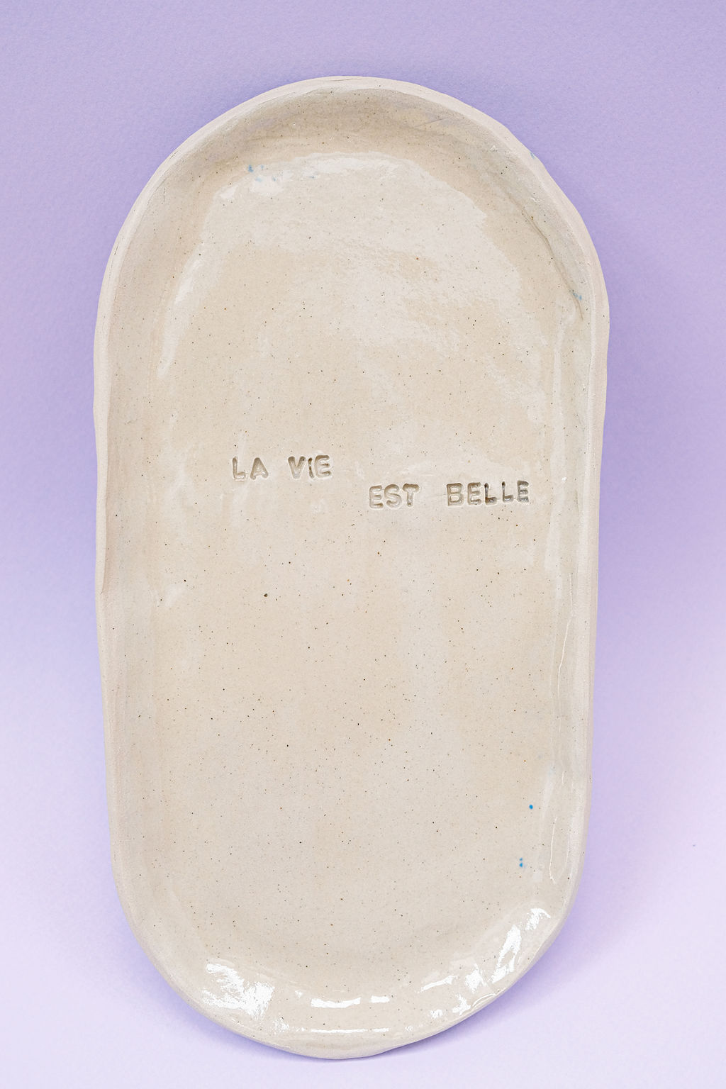 plateau fabriqué en modelage à la plaque